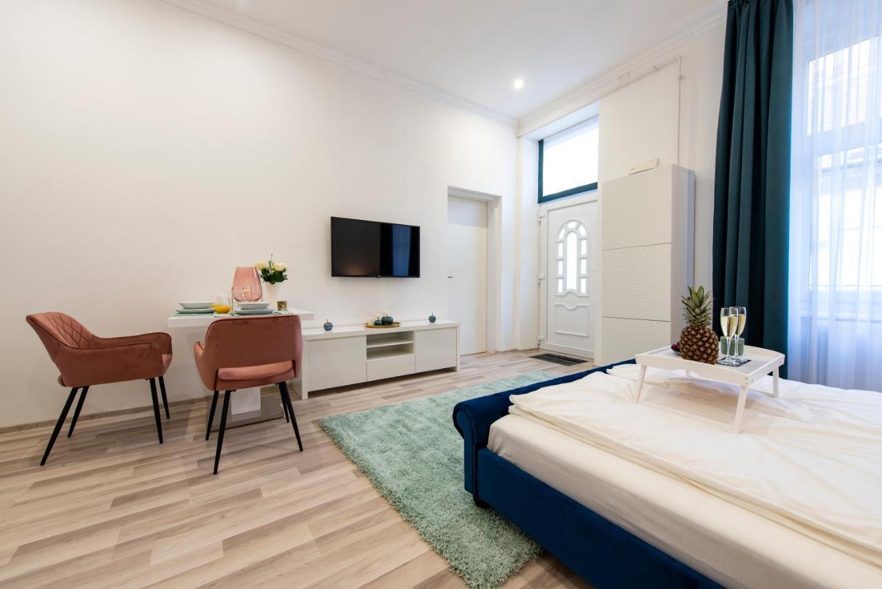 City Centre Deluxe Apartments Budapest Exterior photo